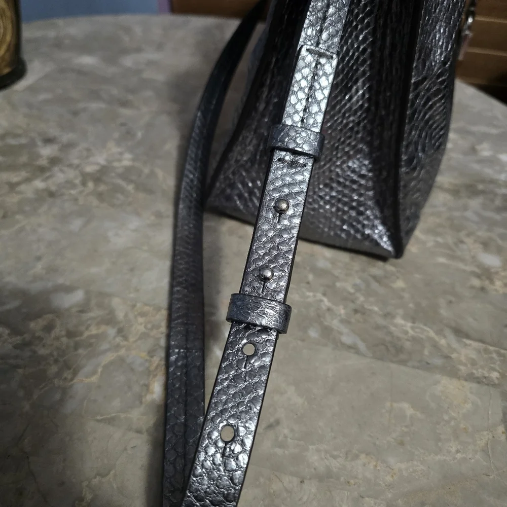 Michael Kors Mercer Medium Messenger Silver Snake Print Leather 3-in-1 Handbag - Picture 8 of 13